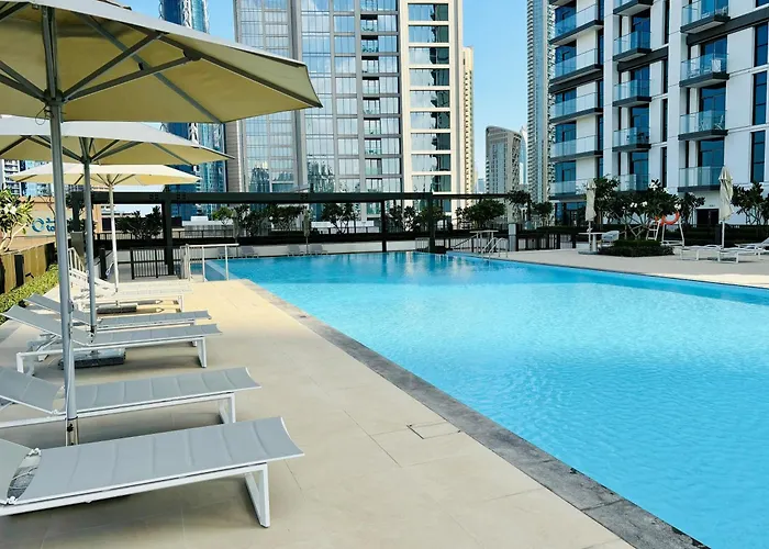 Burj Crown - Sky High, Downtown Ocean View, Opposite Dubai Mall