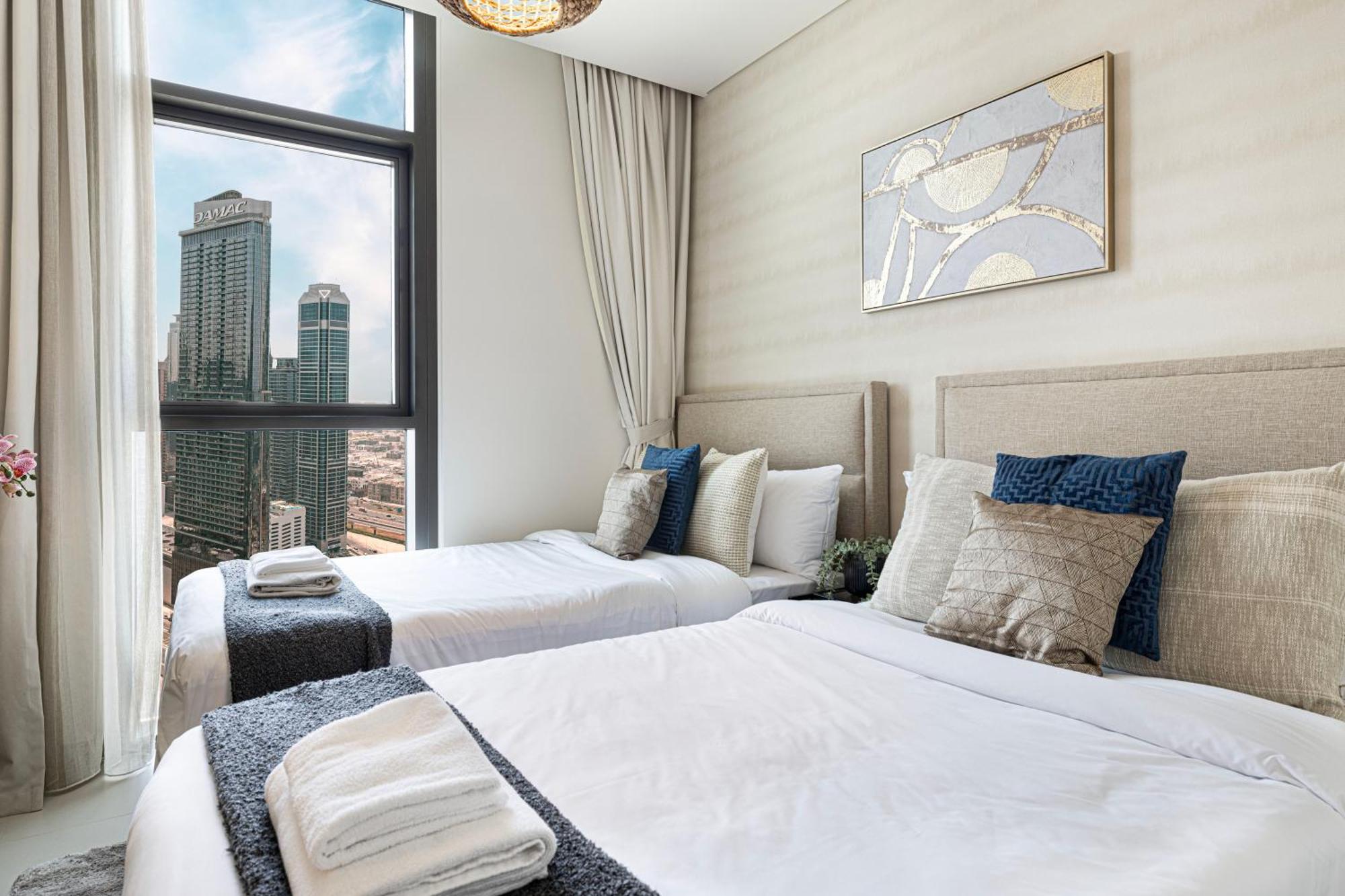 Burj Crown - Sky High, Downtown Ocean View, Opposite Mall Appartamento
